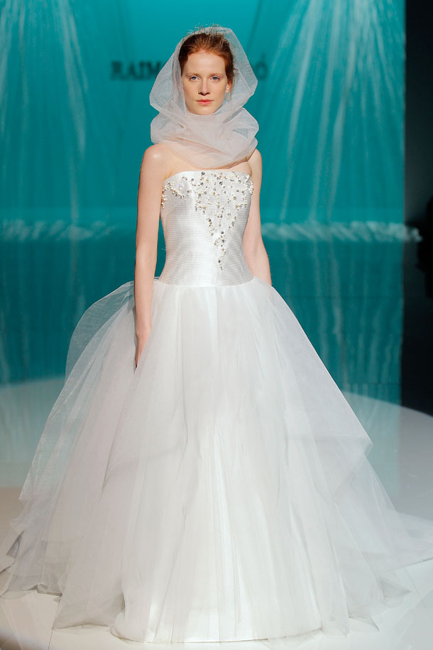 ilovebrides.pt Raimon Bundo 2018 Barcelona Bridal Fashion Week 2017